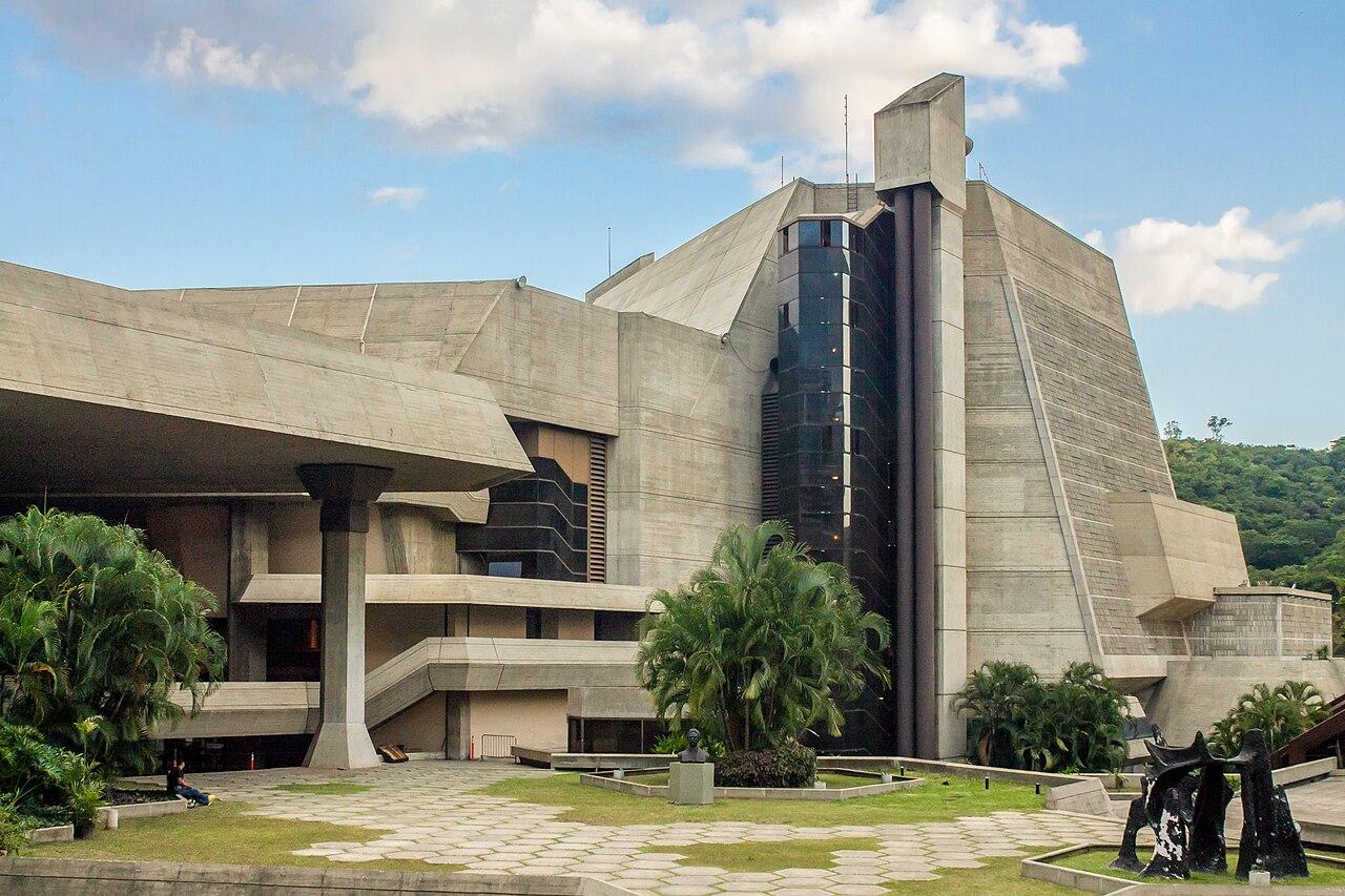 Haciendas de estilo brutalista: hormigón, paisaje y vanguardia